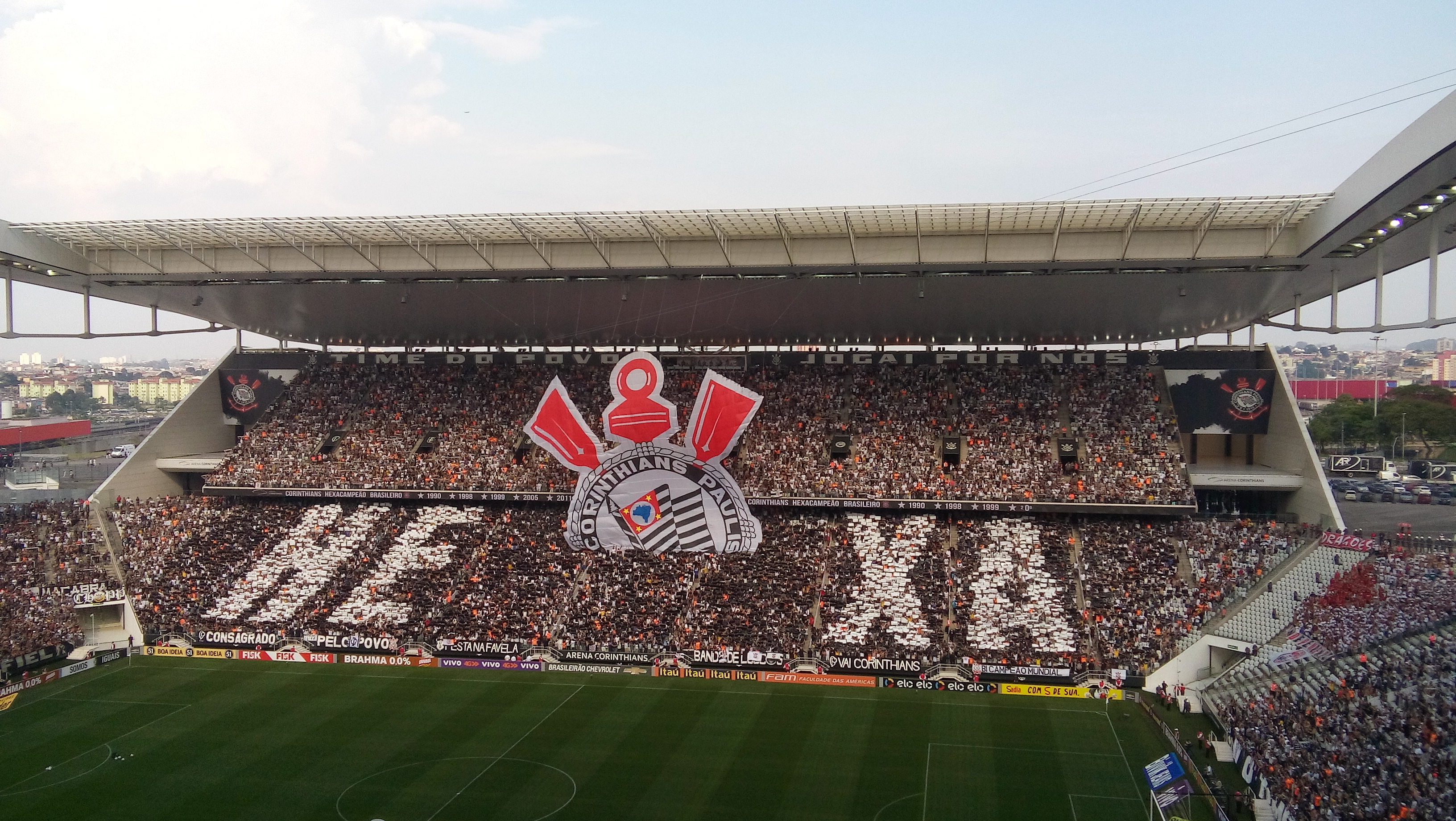 O escudo do Corinthians na Wikipédia