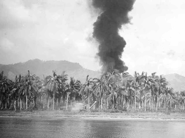 File:Naval shell fire on Leyte beach.jpg