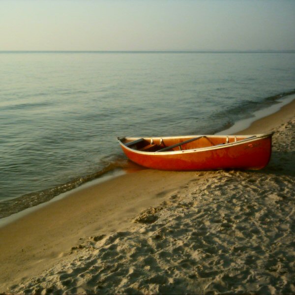 File:Red Canoe.jpg