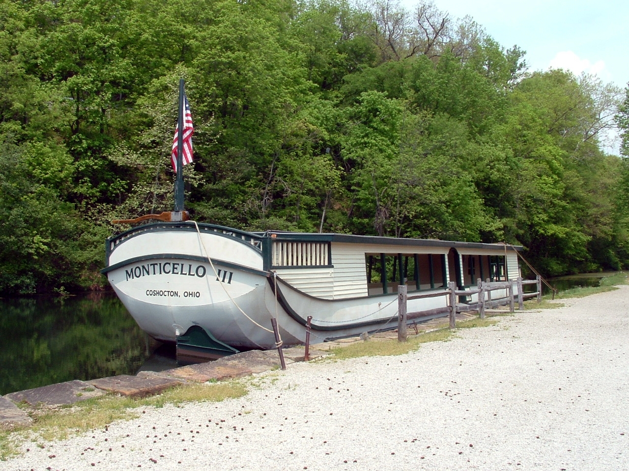 File:Restored canal boat, Ohio and Erie Canal.JPG ...