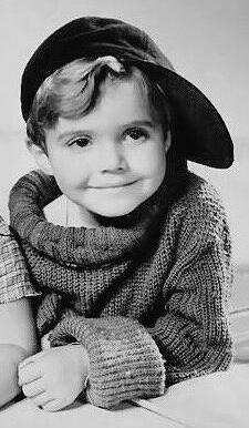 File:Scotty Beckett 1934.jpg