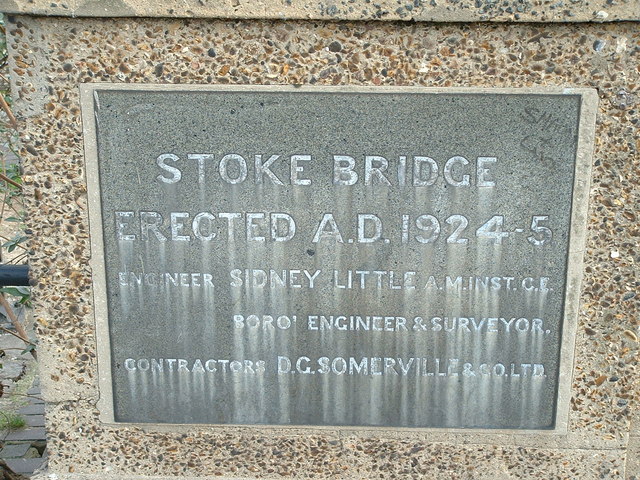 File:Stoke bridge plaque - geograph.org.uk - 634642.jpg