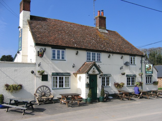 File:The Malt Shovel Free House in Upper Lambourn - geograph.org.uk - 473979.jpg