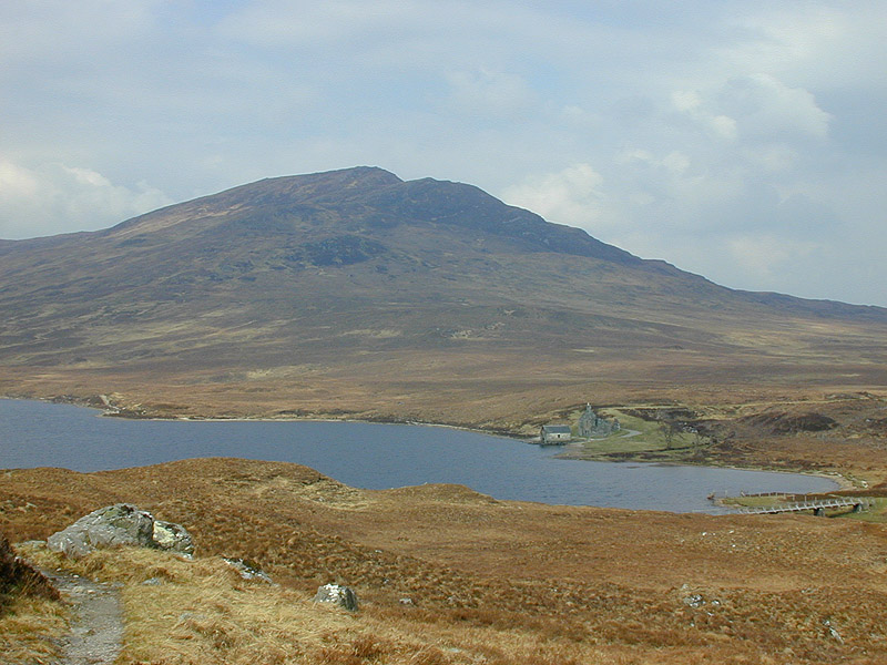 File:The east end of Loch a' Bhraoin - geograph.org.uk - 906550.jpg