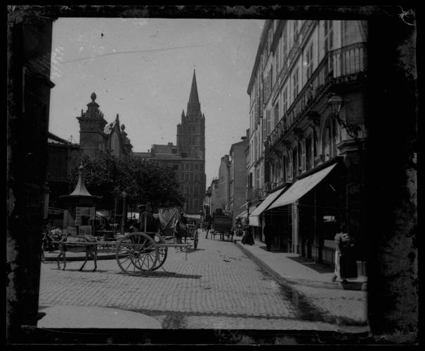 File:Toulouse. Place des Carmes (1905) - 51Fi10 - Fonds Trutat.jpg