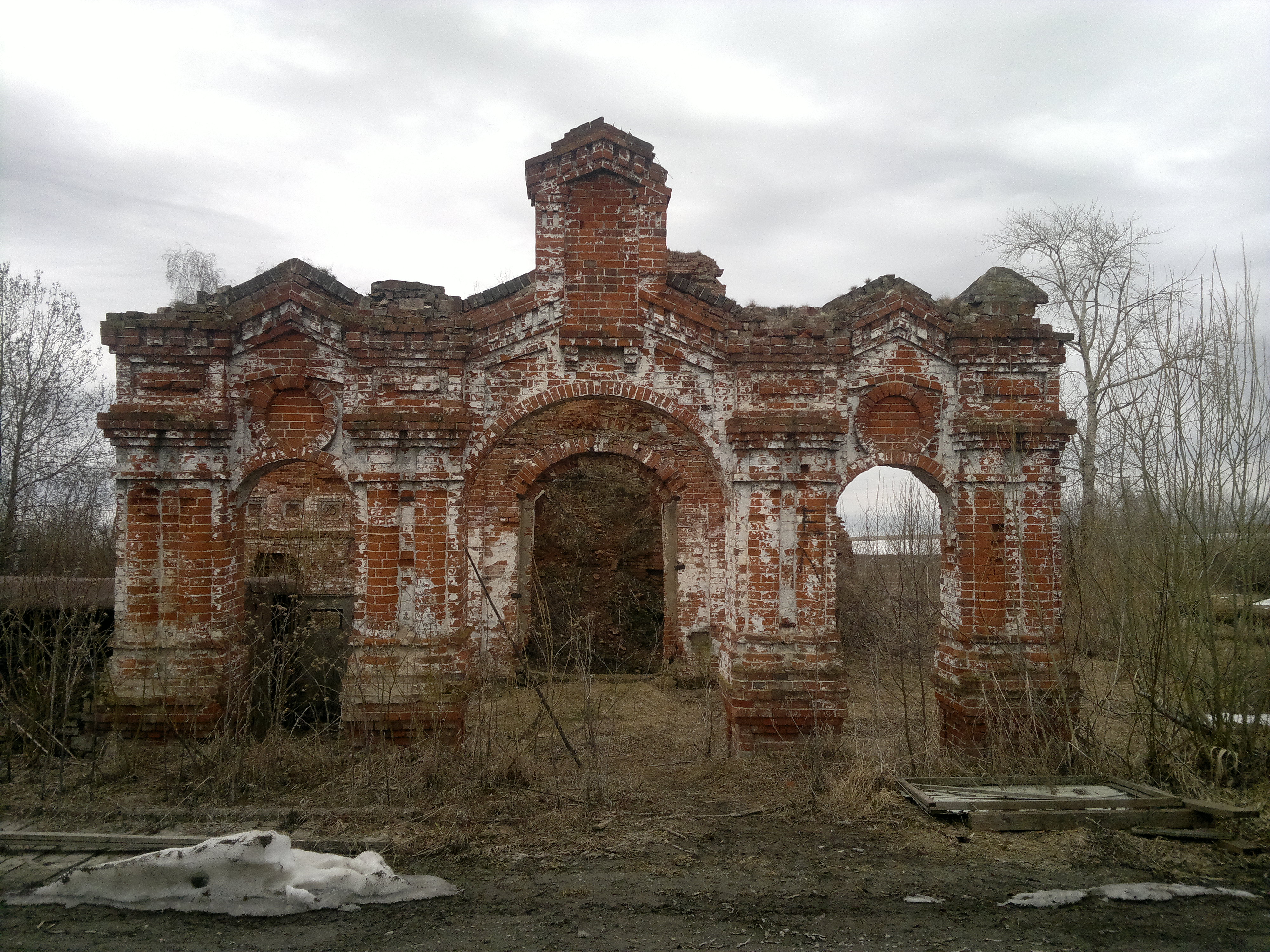 Погода романово пермский край усольский. Ленвинская Церковь Березники. Храм Святой Троицы Сухобузимское. Березники Ленвинская Церковь субботник.