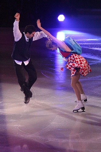 File:2010 Stars on Ice in Manchester - 0944.jpg