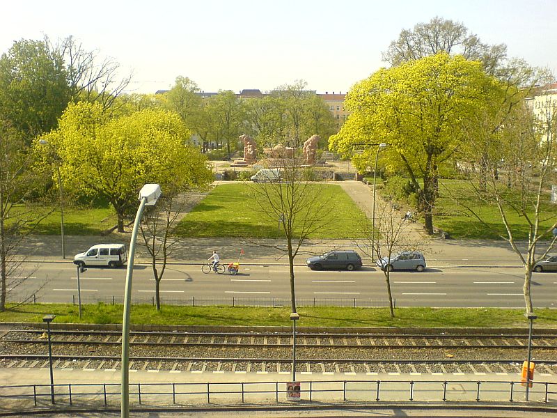 Datei:Arnswalder-platz.jpg