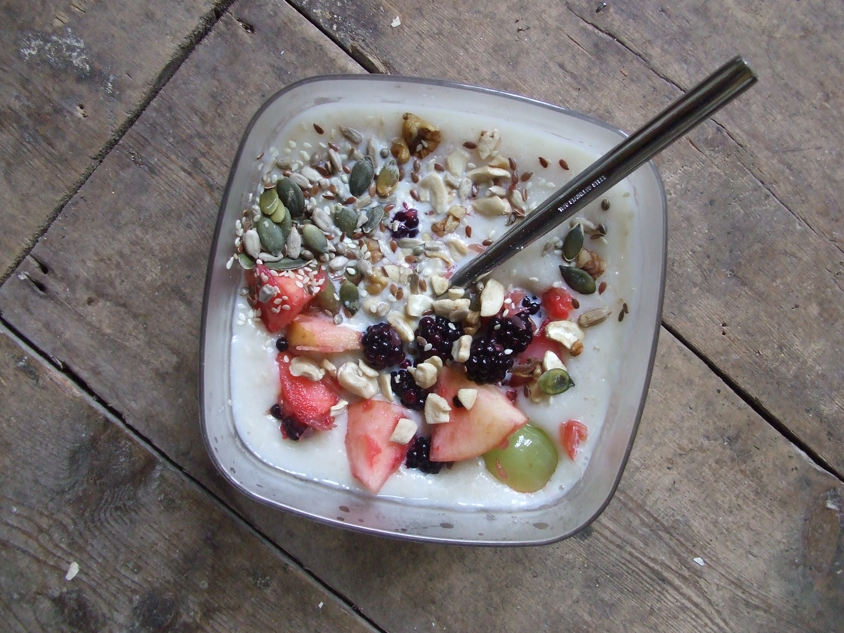 File:Breakfast porridge.jpg - Wikimedia Commons