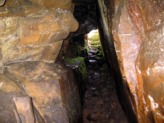 Cateran's Hole - geograph.org.uk - 78959