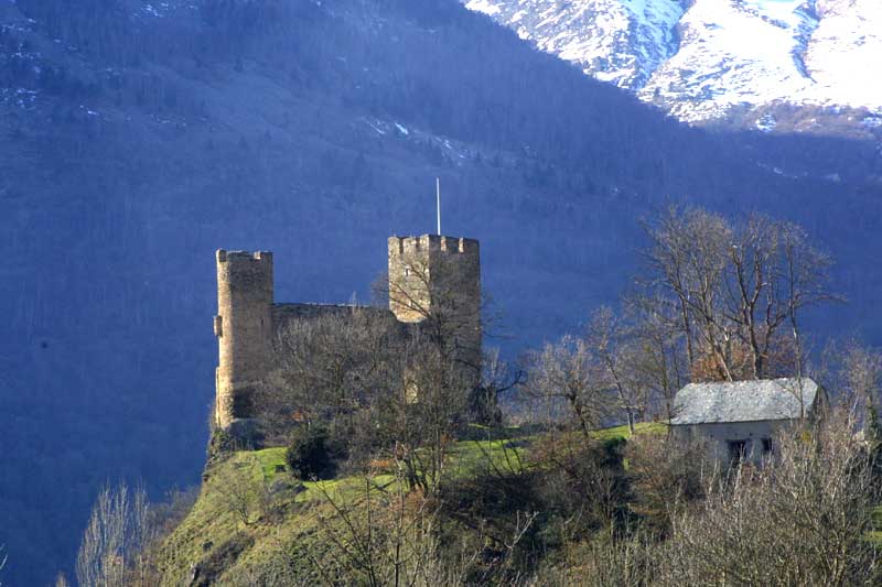 File Chateau Sainte Marie Luz Saint Sauveur 2 Panoramio Jpg Wikimedia Commons