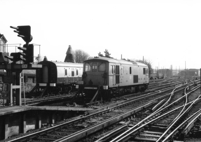 File:Class 73 at Faversham, 1980 - geograph.org.uk - 2654295.jpg