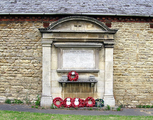 File:Cogenhoe War Memorial - geograph.org.uk - 1371923.jpg