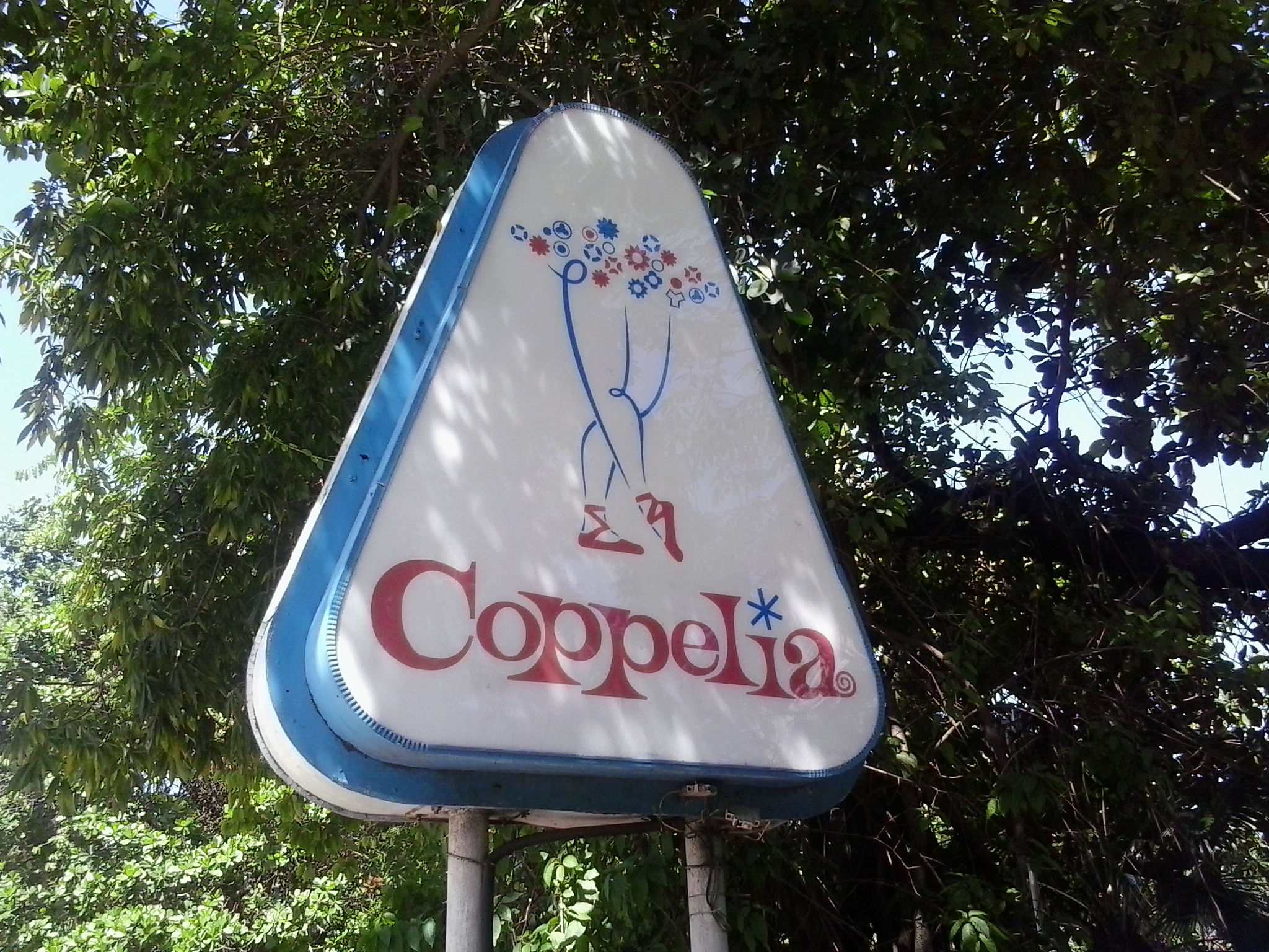Resultado de imagen de heladeria Coppelia