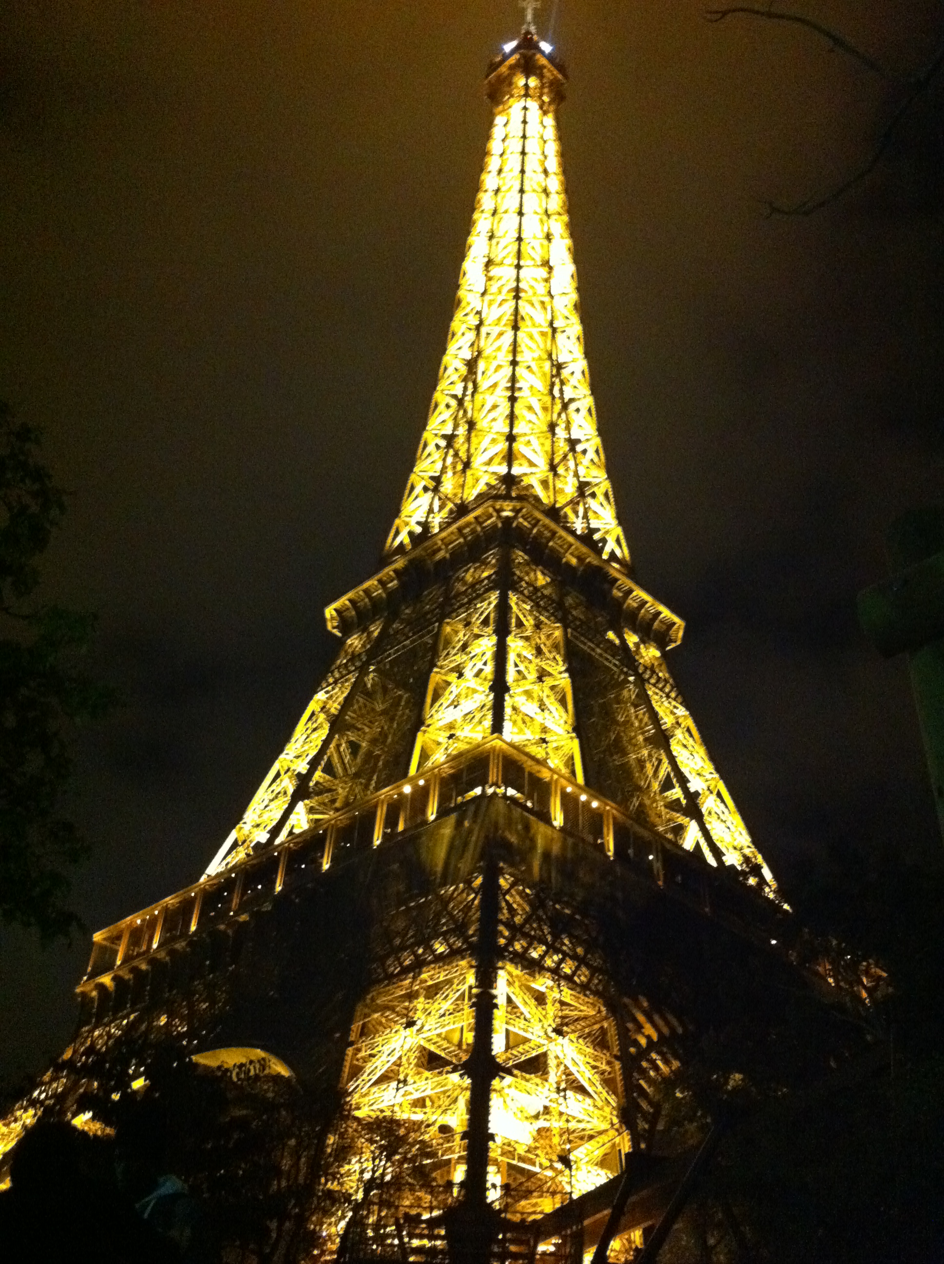 Tower lights by night.jpg Wikimedia Commons
