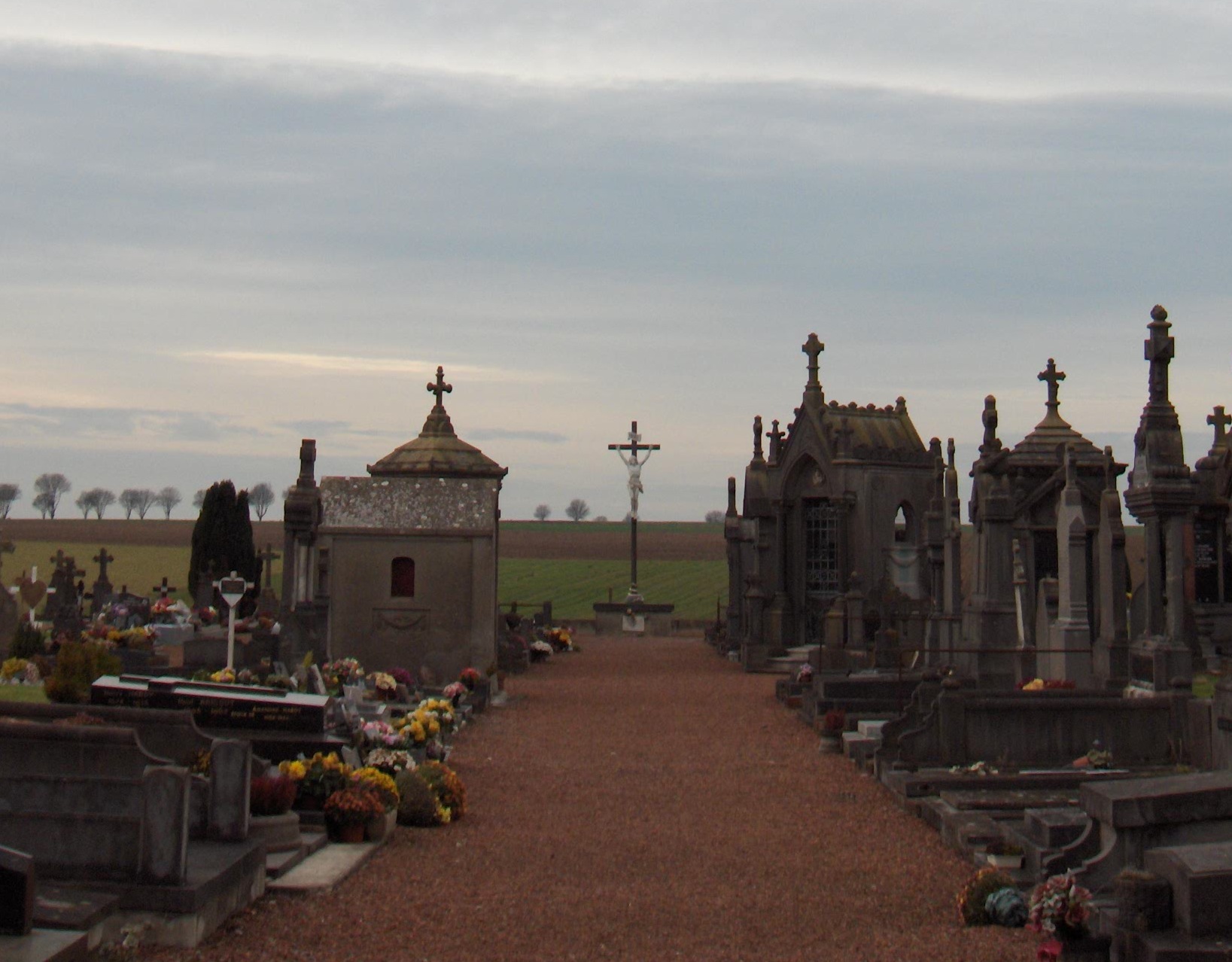 Esnes Communal Cemetery null France null null null null