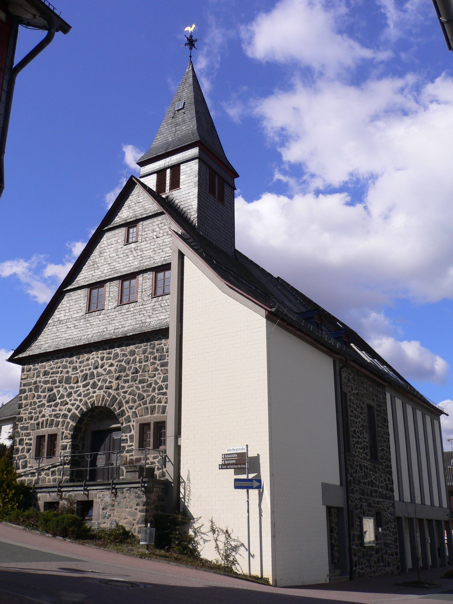 File:Ev. Kirche Bad Endbach (1).jpg - Wikimedia Commons