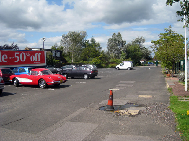 File:Garden Centre Car Park - geograph.org.uk - 1425489.jpg