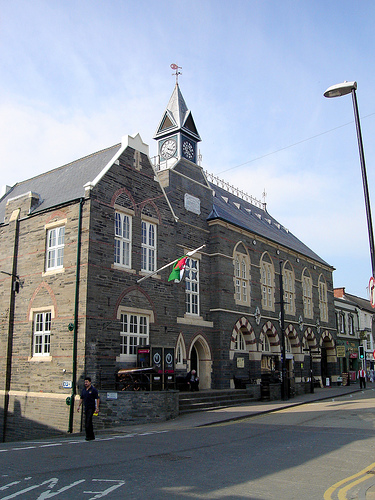 Cardigan Guildhall - Wikipedia