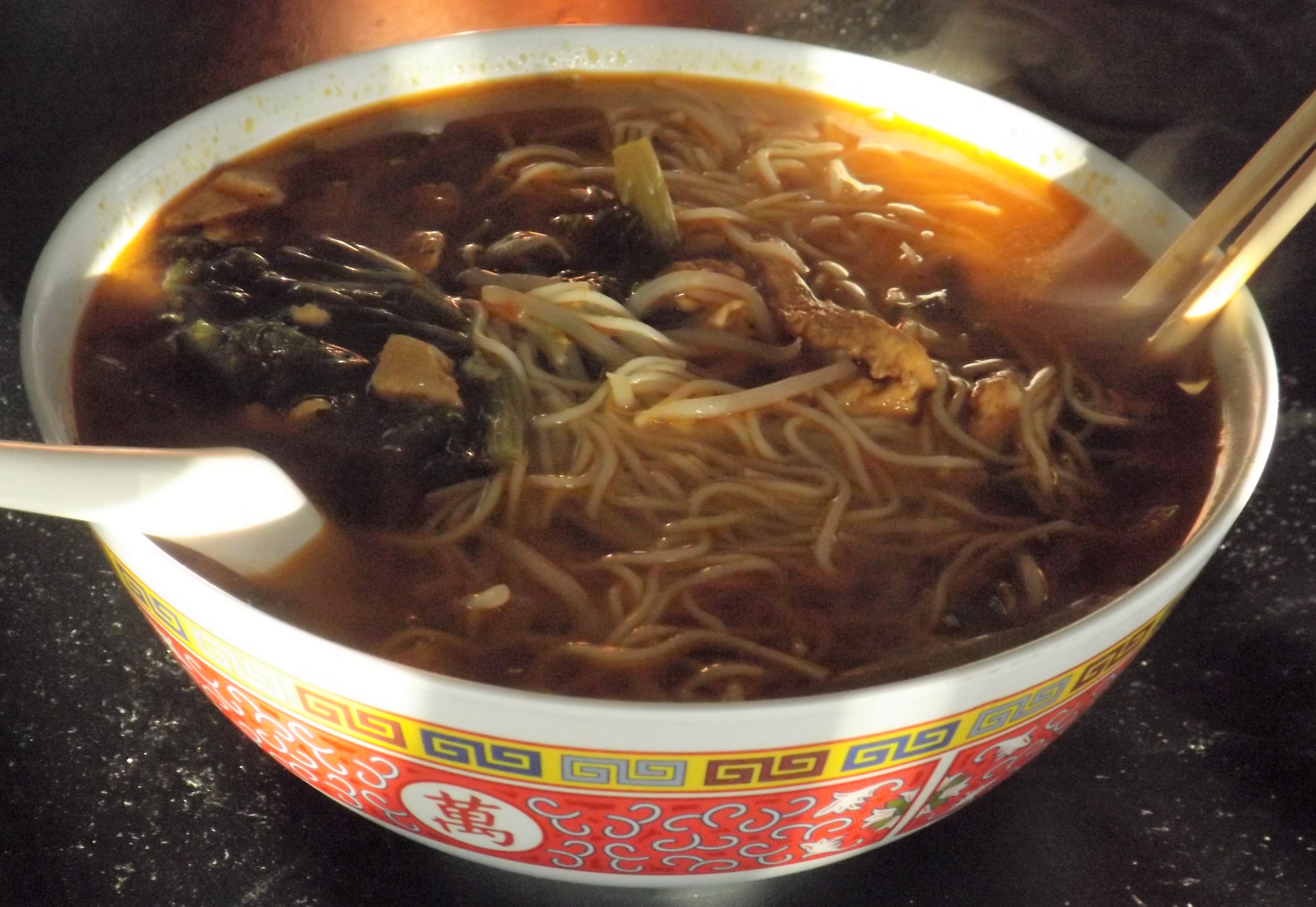 Сычуаньский суп с лапшой