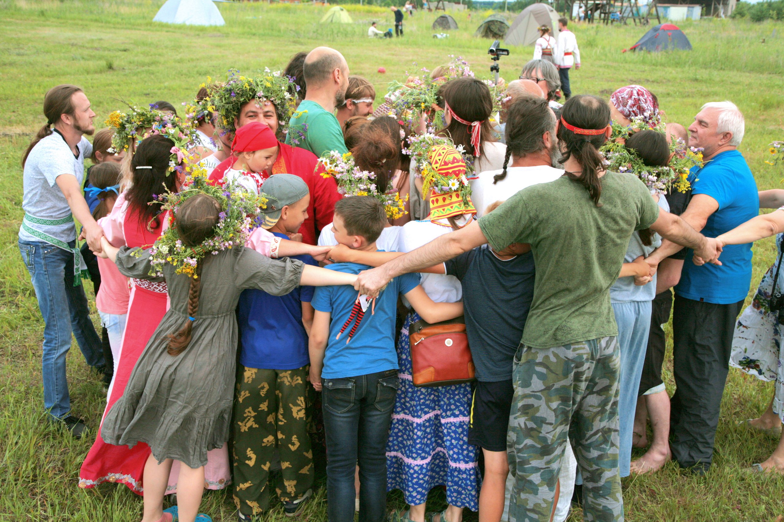 Файл:Ivan Kupala Day in Serebryany bor 2017 68.jpg — Википедия