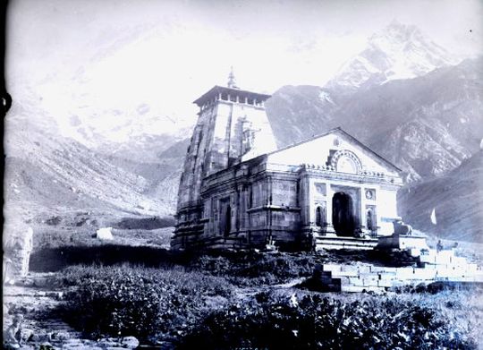 File:Kedarnath temple 1882.jpg