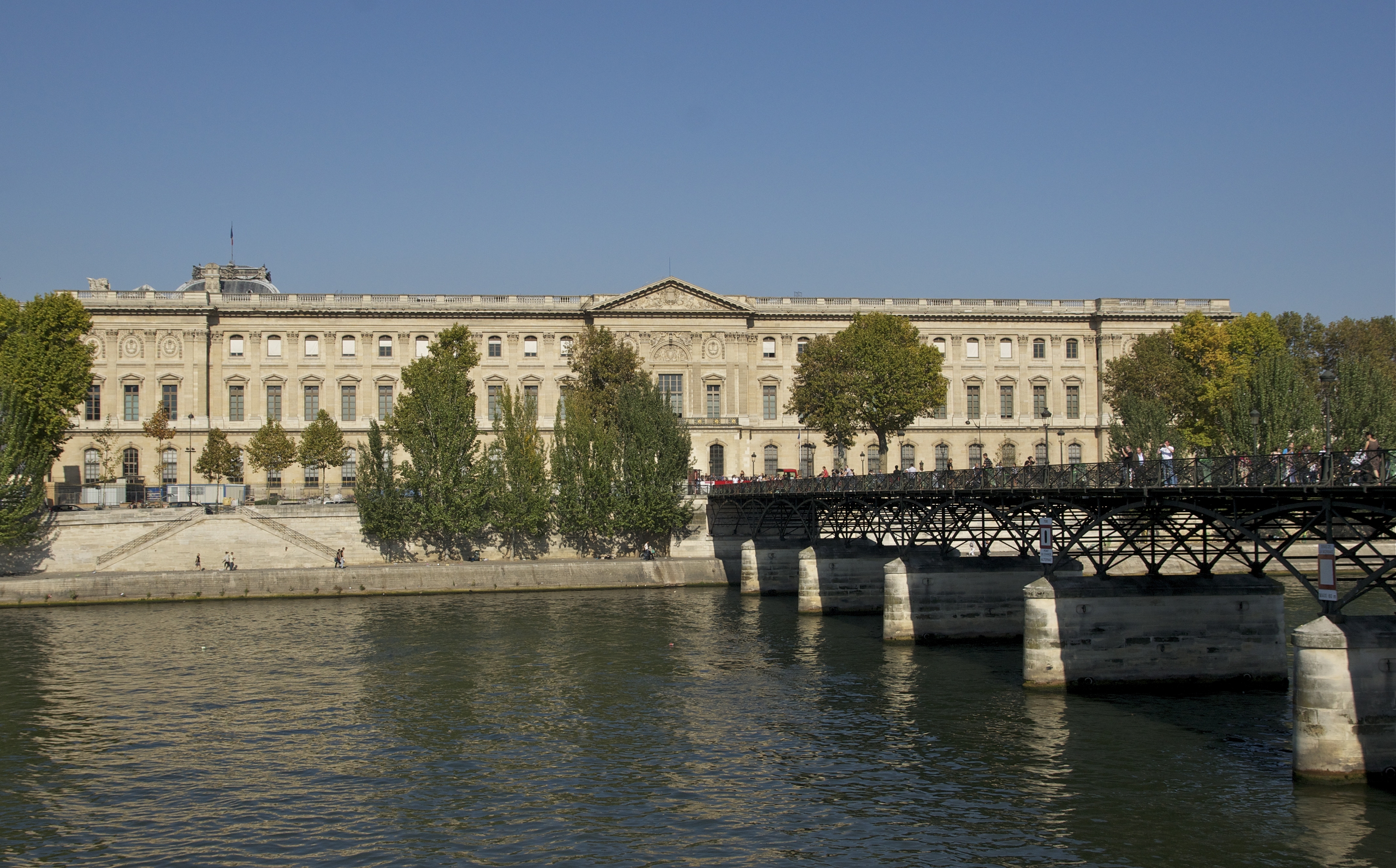 Louvre – Pont des arts – Pont neuf – Eny Thérèse Photography