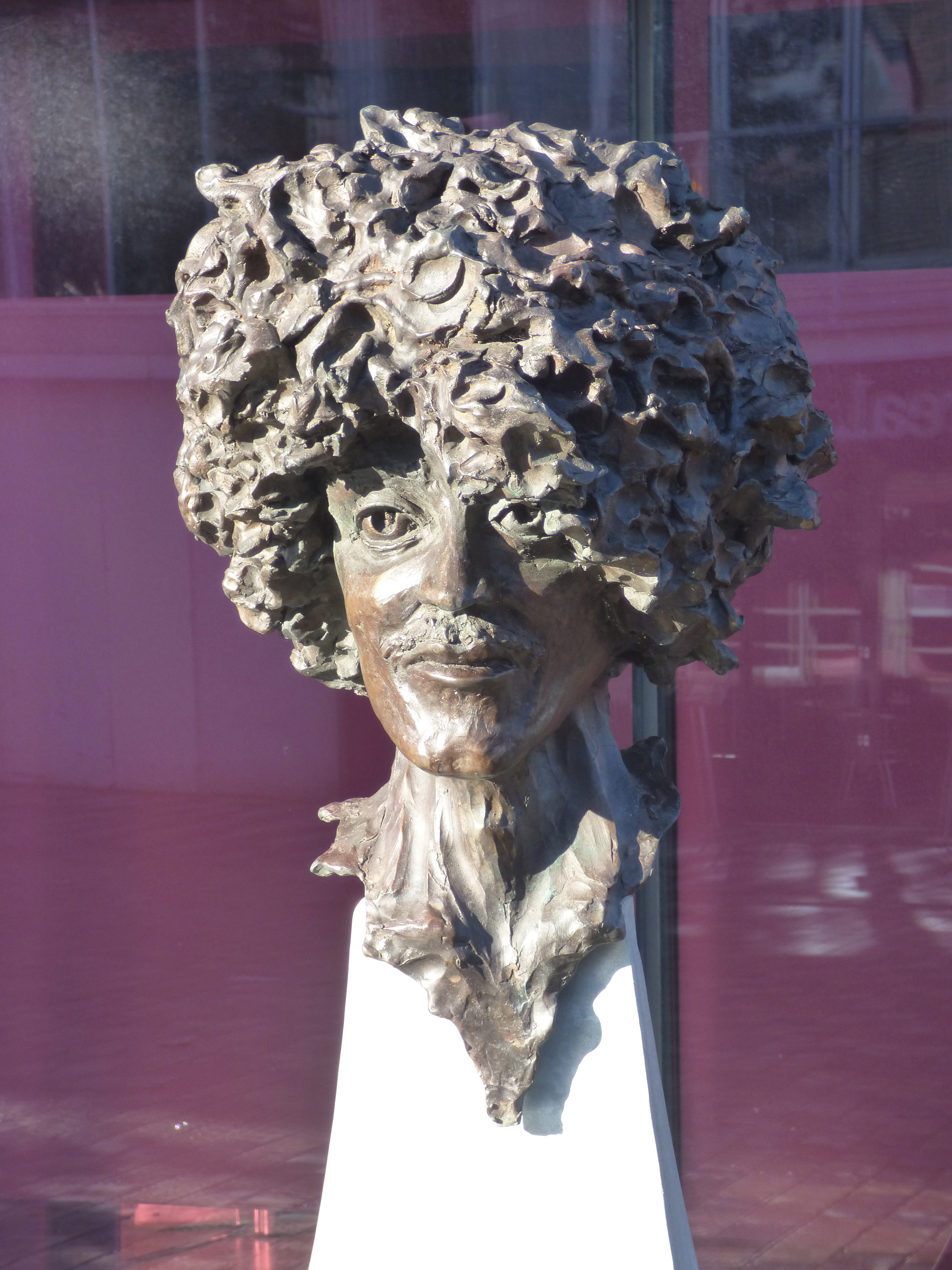 Bust of Phil Lynott