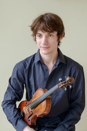 File:Ryan Young Scottish Fiddler.jpg