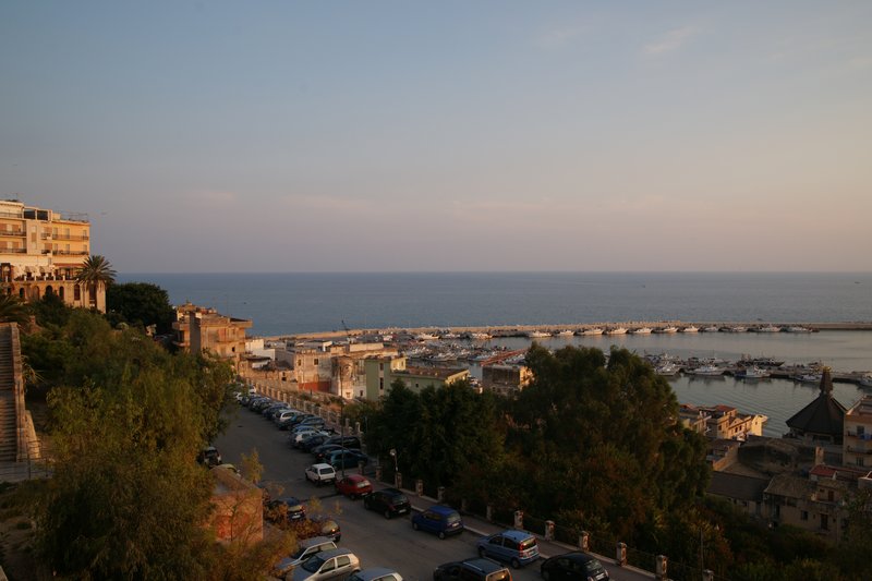 File:Sciacca-hafen.JPG