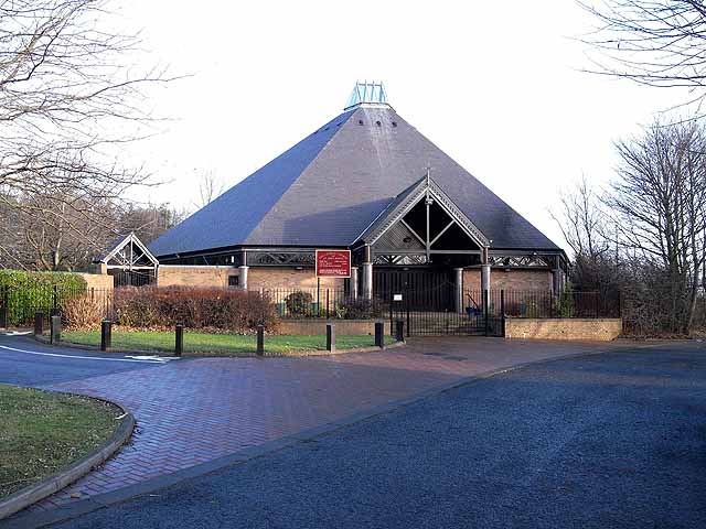 File:St John Boste Church, Oxclose, Washington, Tyne and Wear.jpg