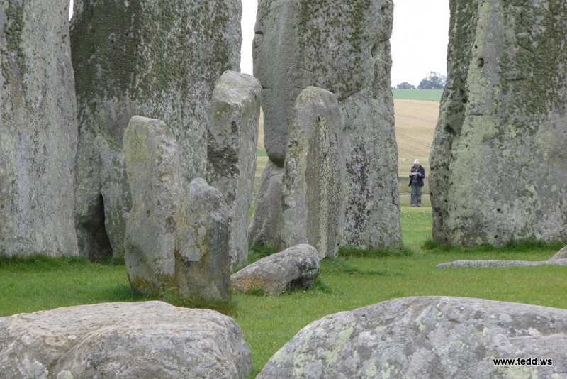 File:Stonehenge - panoramio - Tedd Santana.jpg