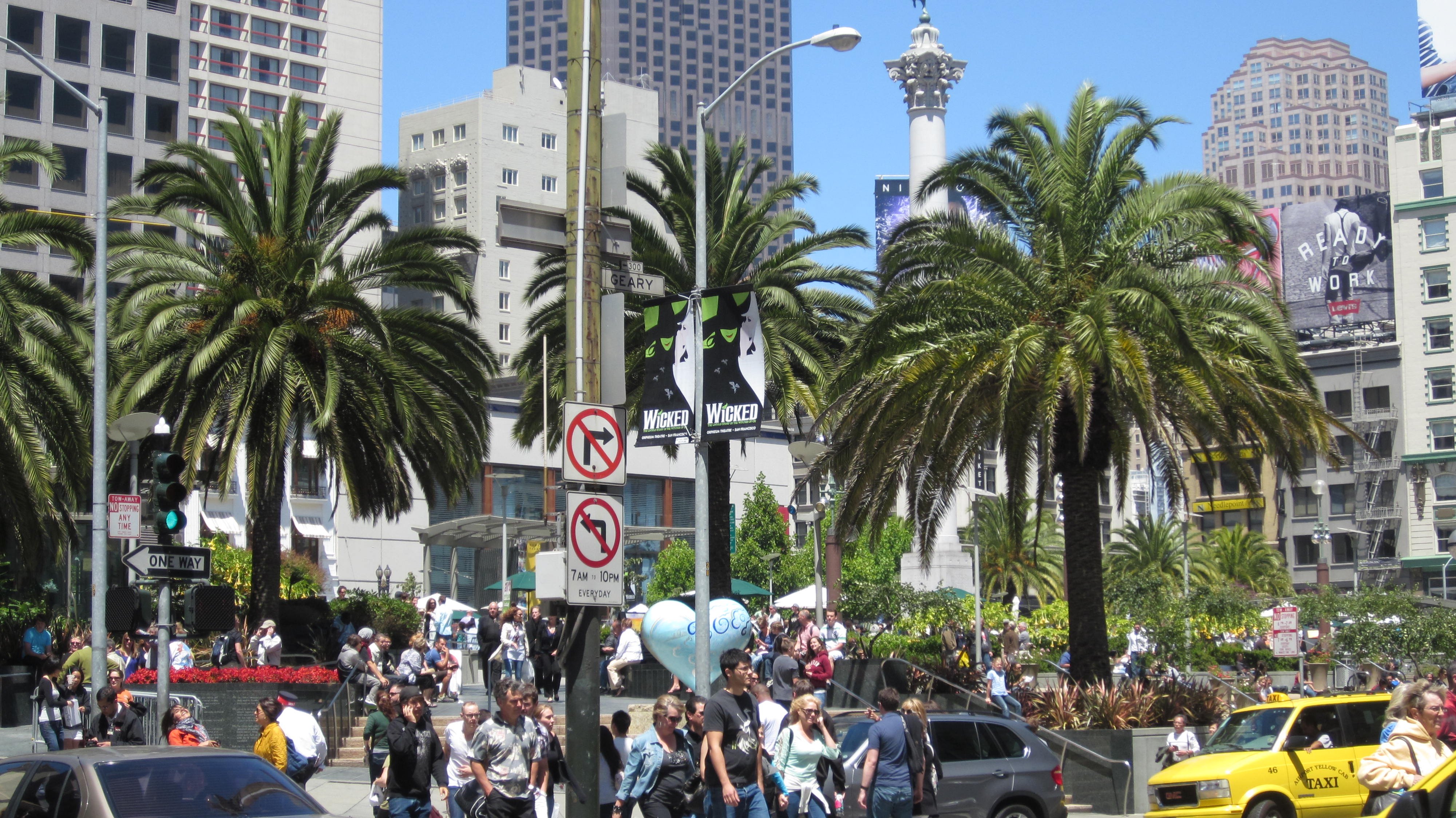 File:Union Square, SF from across the street  - Wikimedia Commons