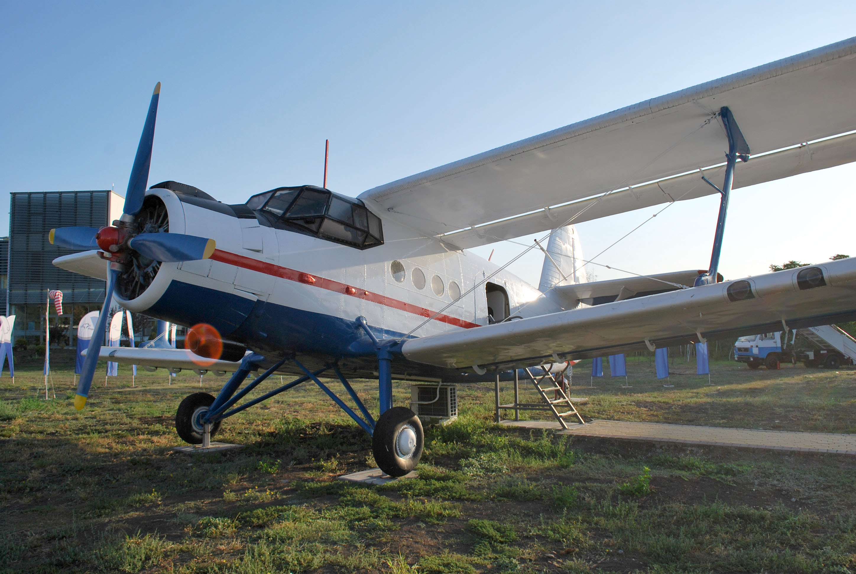 Самолёт АН-2