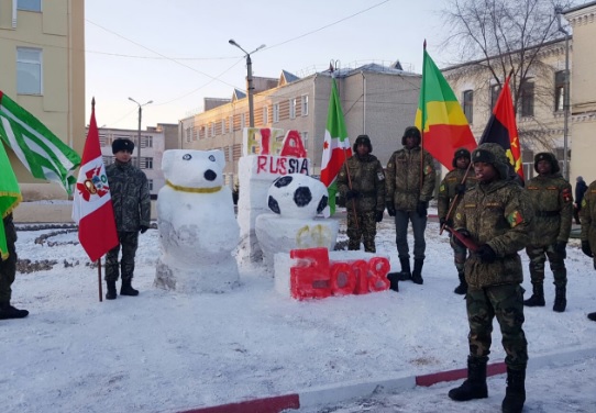 File:В Дальневосточном ВОКУ курсанты разных специальностей провели конкурс снежных фигур 04.jpg