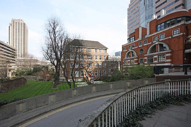 File:A view from London Wall - geograph.org.uk - 1209057.jpg