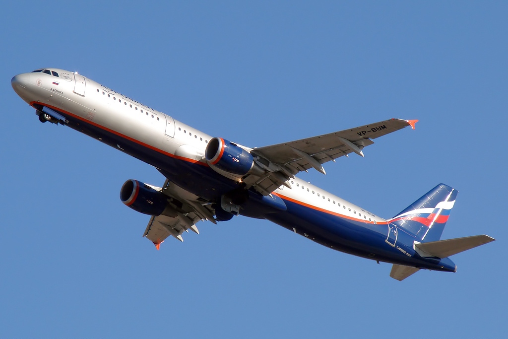 Airbus a321 211. Airbus a321-211 Аэрофлот Гончаров. Аэробус а321 211. VP-Bum a321. VP-Bum.