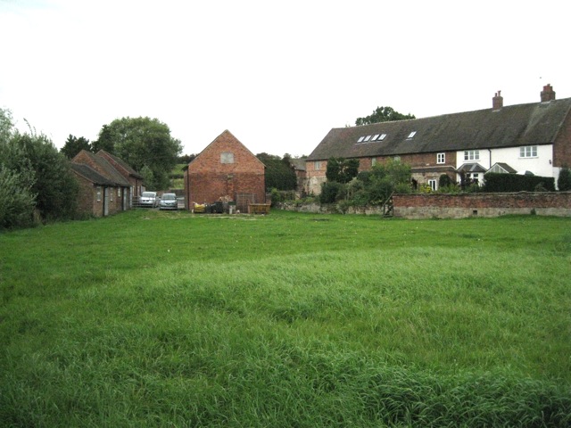 File:Barns and houses, St Thomas - geograph.org.uk - 2057655.jpg