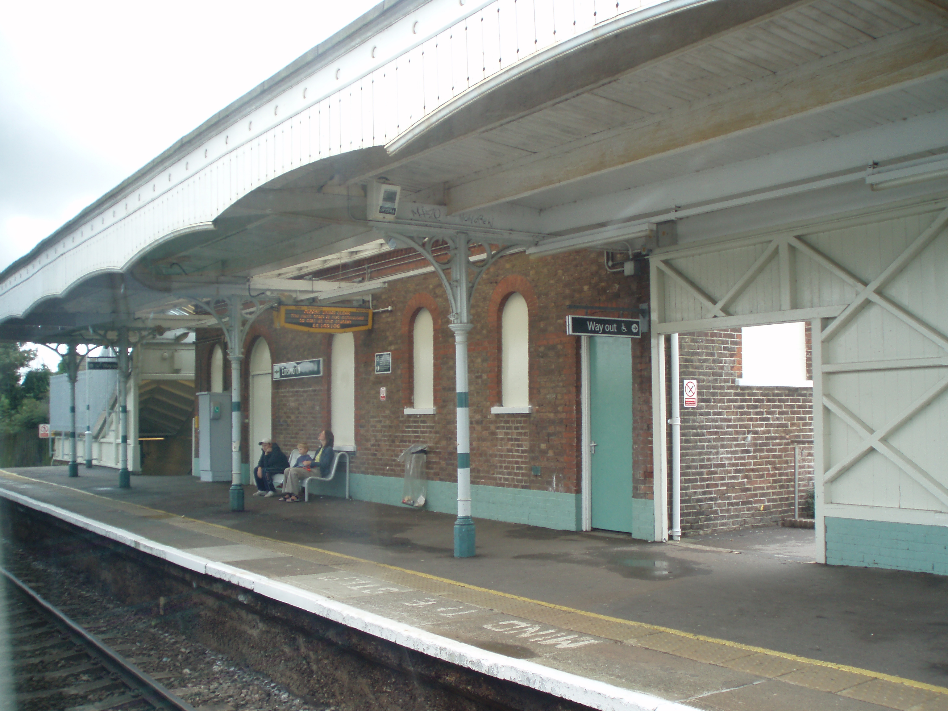 Emsworth railway station