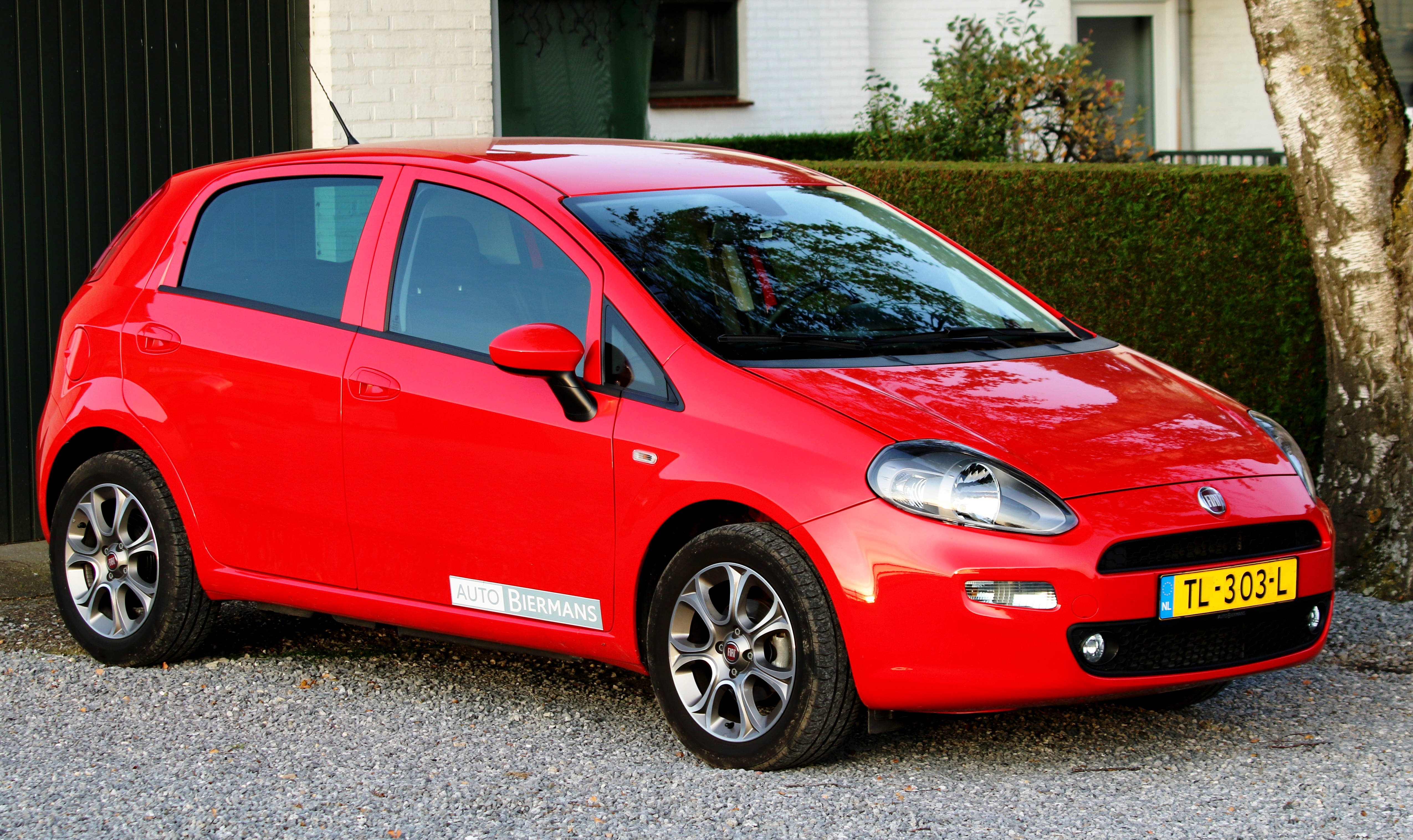 File:FIAT Grande Punto sport.JPG - Wikimedia Commons