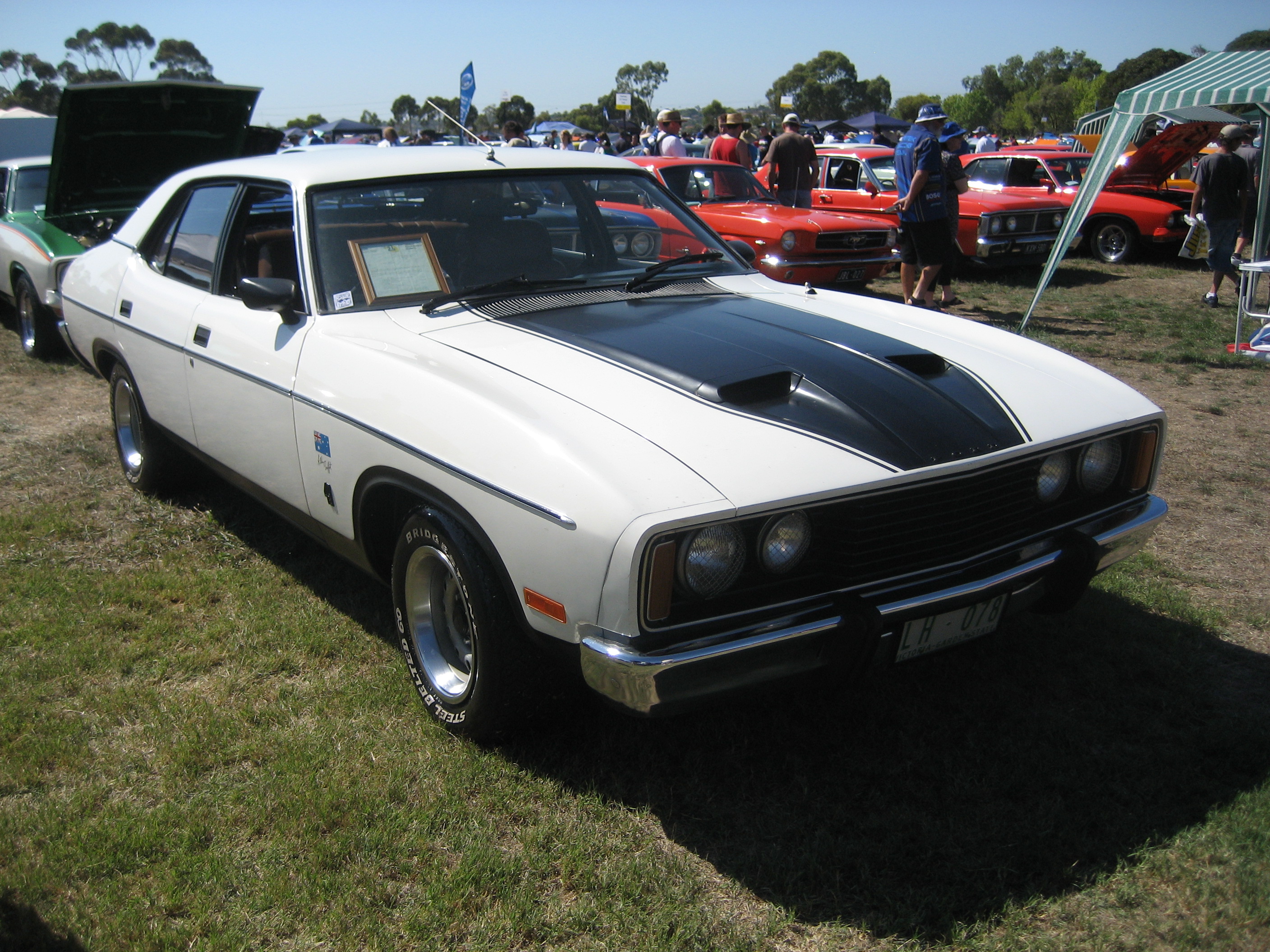 Ford falcon xc allan moffat special #8