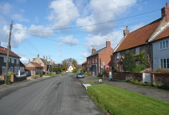 File:Front Street, Binham - geograph.org.uk - 1044043.jpg