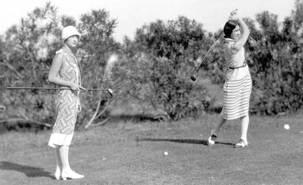 File:Golfers on the Coral Gables Country Club (8948024555).jpg