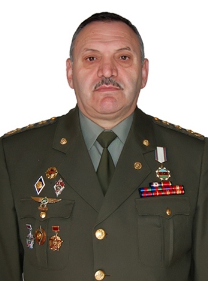 File:Hüseynov Elmar Knyaz oğlu.jpg