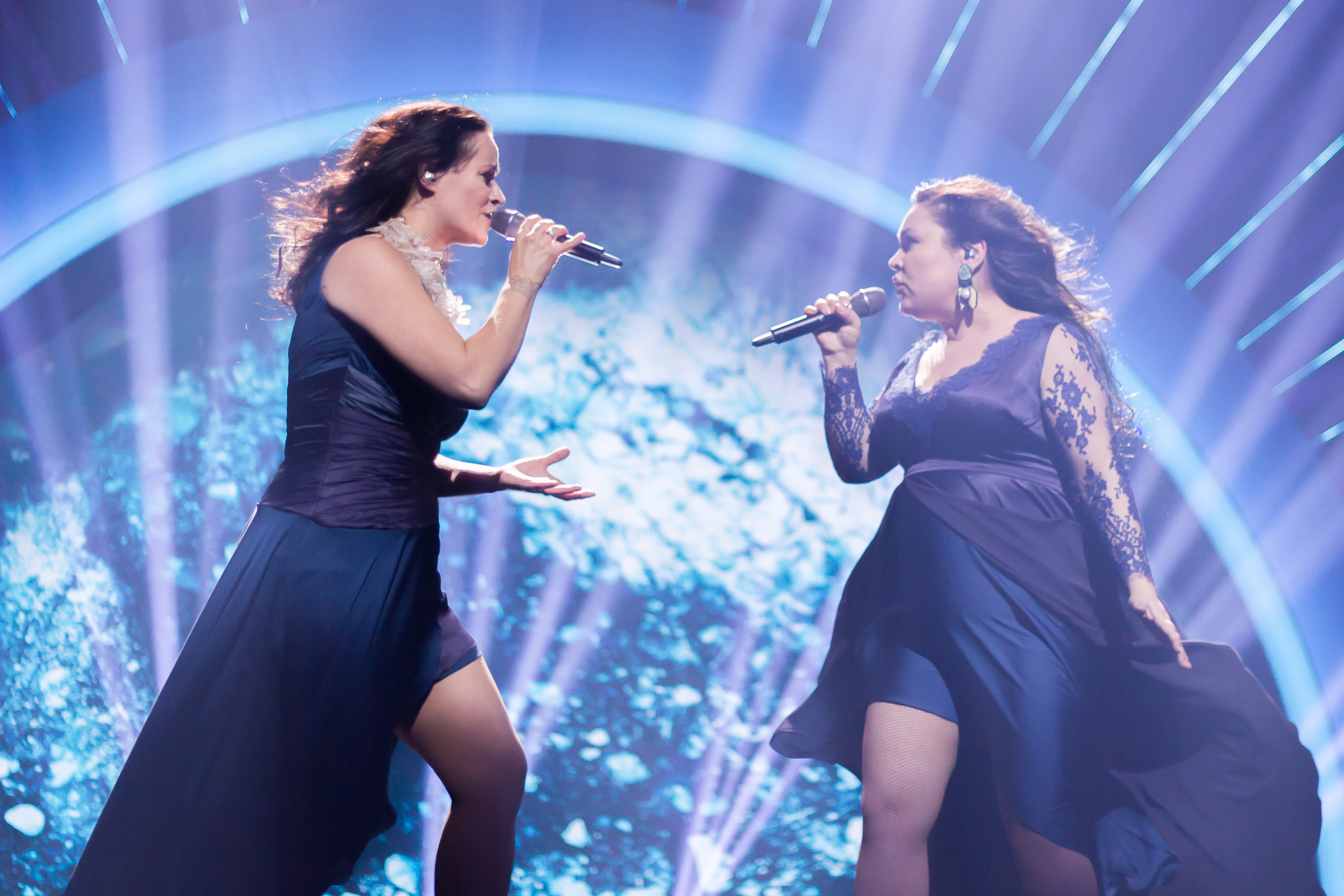 File:Julie & Nina – League (2019 Danish Melodi Grand Prix).jpg - Wikimedia Commons