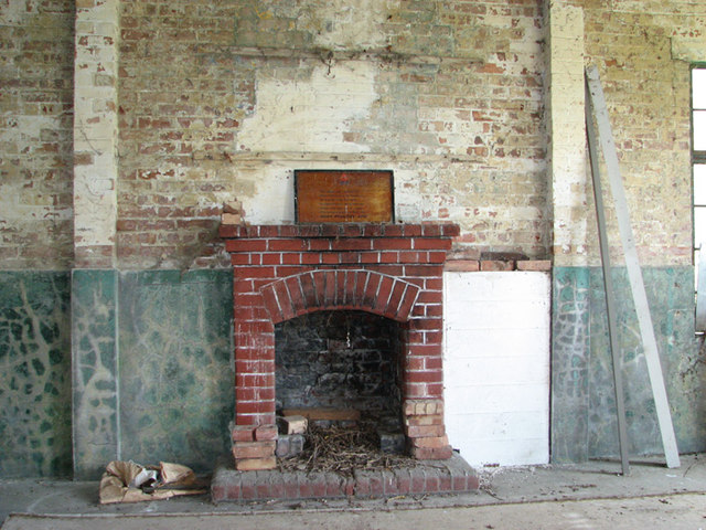 File:RAF Bungay (USAAF Station 125) - Aero Club building - geograph.org.uk - 3985739.jpg