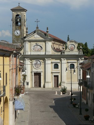 San Michele, church in Stroppiana, Italy.jpg
