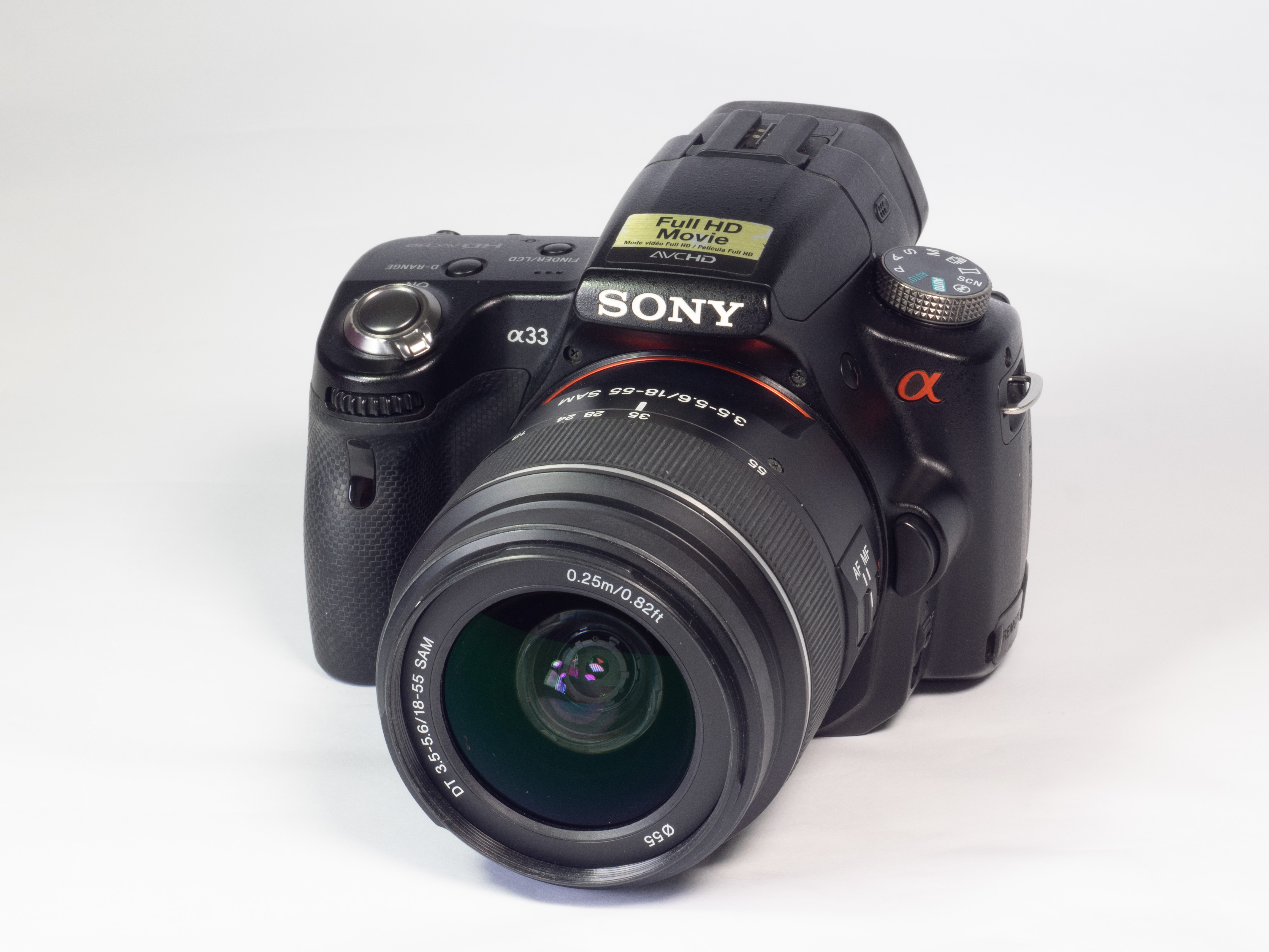 File:Sony A33 with kit lens.jpg - Wikipedia