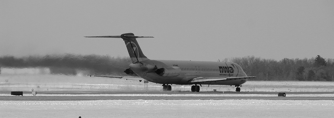 The DC-9 (380028577).jpg