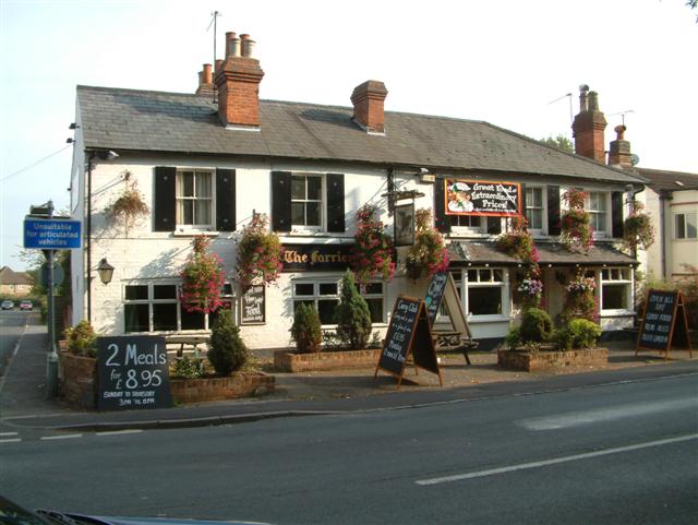 The Farrier's Arms, Spencers Wood - geograph.org.uk - 64409